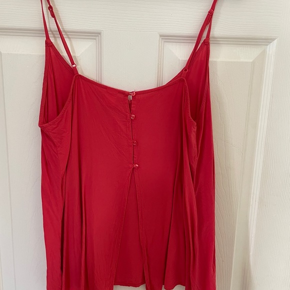 Spaghetti strap cami - Picture 2 of 5